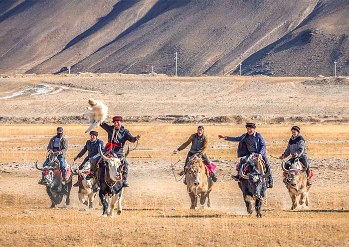 tajik-people2
