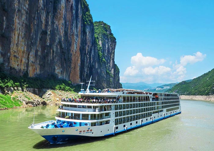 three-gorges-century-cruise1